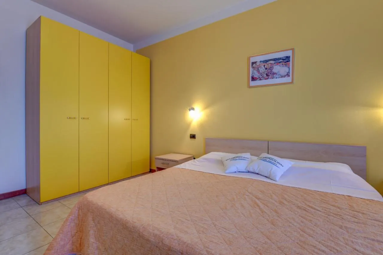 Residence Meridiana Peschiera del Garda 0*,