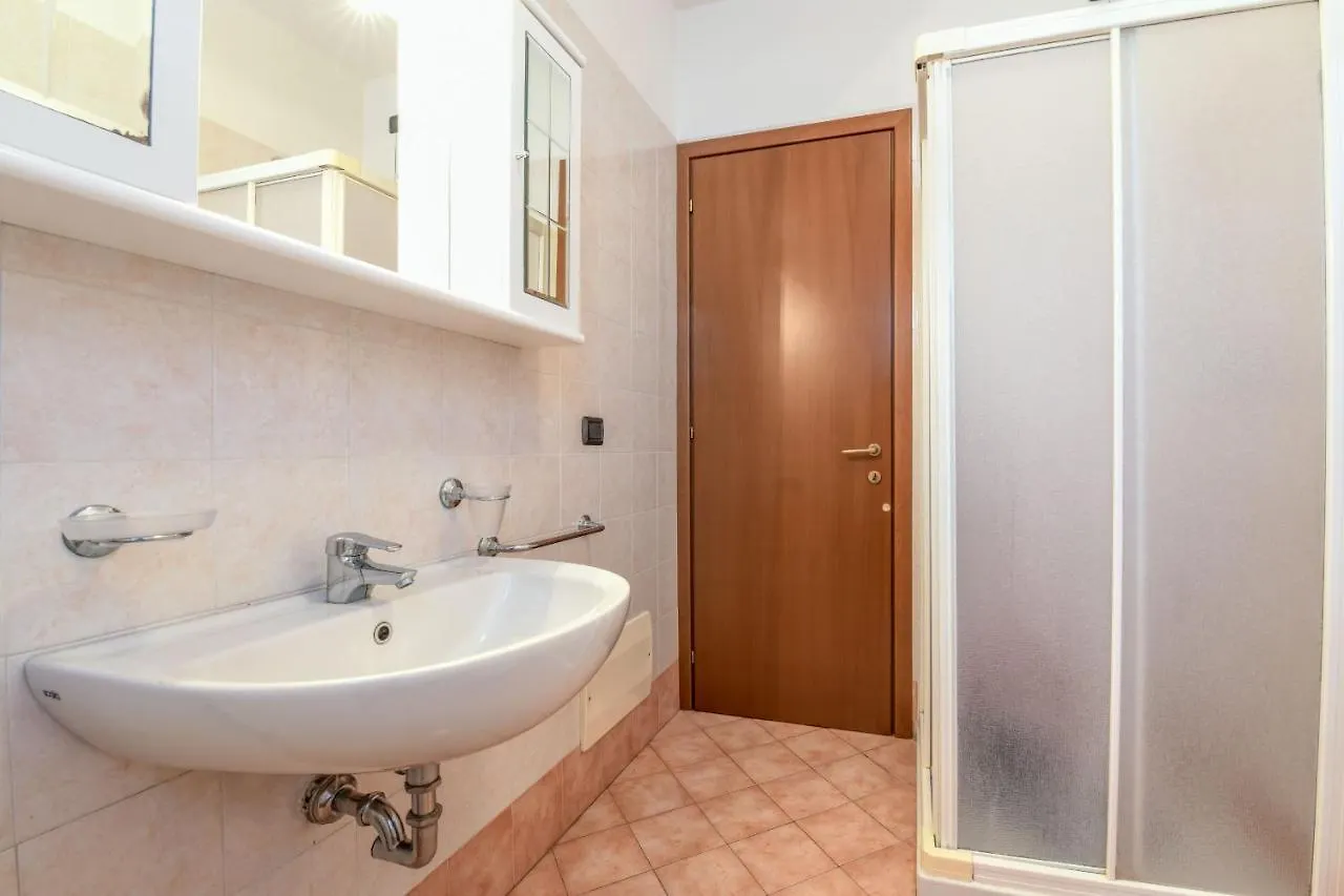 Residence Meridiana Peschiera del Garda 0*,  Italy