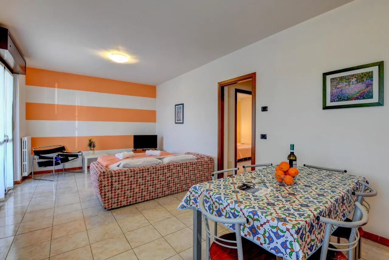 Residence Meridiana Peschiera del Garda Italy